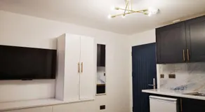 Stylish Studio minutes away from Wembley - Image 4
