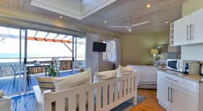 Singing Kettle Beach Lodge - Image 4