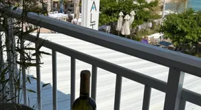Salty Sea View Apartments - Image 4