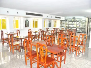 Highfive Hotel Pattaya - Image 5