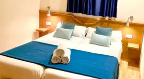 Apartamentos Petit Blau - Image 2