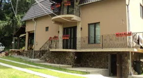 Cabana Suvenirurilor - Image 3