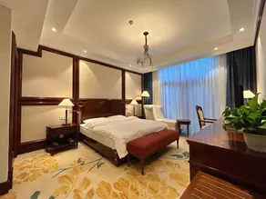 Golden Phoenix Garden Hotel Qingdao - Image 2
