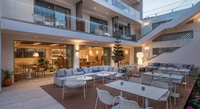 Romantica Hotel Apartments - Image 5