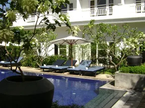 Frangipani Villa Hotel II - Image 2