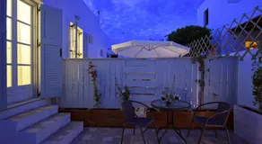 Porto Naoussa - Image 2