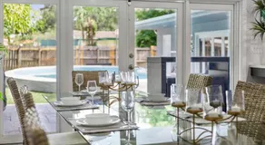 Luxurious Hollywood Retreat Perfect Getaway - Image 3