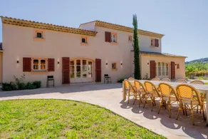 Exceptional villa with a pool near saint tropez - Image 4