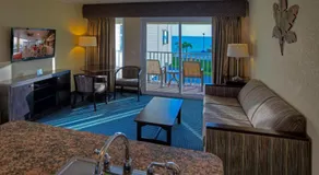 Sailport Waterfront Suites - Image 2