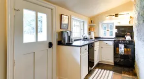 Monticello Wine Trail Cottage - Close to Hiking! - Image 5