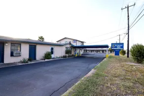 Economy Inn Kingsville - Image 5