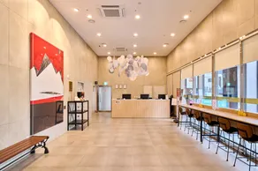 The Hotel Sokcho - Image 2