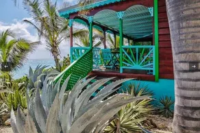 Cottage with spectacular sea view & cliff frontage - Image 1