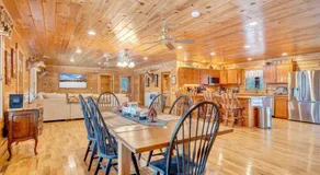 Modern Mountain Cabin, Hot Tub, Hot Springs, VA - Image 4