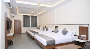 Hotel Shri Devi Comforts Inn - Image 2