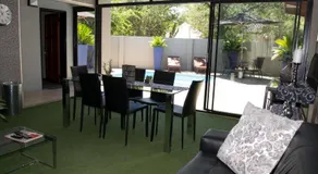 A Contempo Guesthouse - Image 4