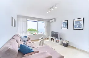 Private room/toilet in SHARED APARTMENT near beach - Image 4
