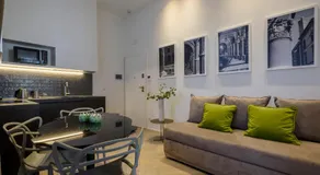 Mysuiteshome Apartments - Image 3