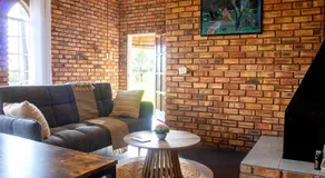 Relaxing Mountain Cottages w hikes, boma, pool - Image 4