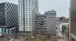 Stylish 1 Bed Apartment, 15 Mins to Old Trafford - Image 3