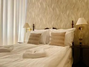 OPERA16 Guestrooms - Image 1