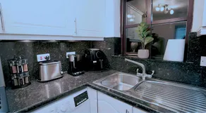 Ground floor Apt Slough by Easy2Manage  - Image 5