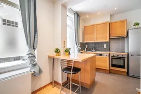 Lively City Getaway for 10 Near Meir - Image 3