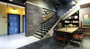 Zou Qu Ye Travel Hotel - Image 4