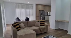 Box hill townhouse - Image 2