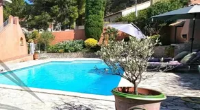 Love Room Jacuzzi Privatif à Martigues - Image 2