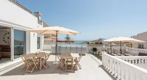 Bellissima villa totalmente attrezzata con idromassaggio, piscina privata e terrazza | Vista sulla città | Ideale per il telelavoro - Image 5