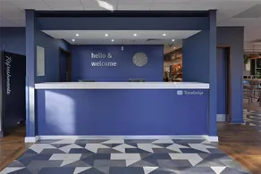 Travelodge Paignton Seafront - Image 2