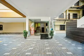 Hotel O SOUPARNIKA RESIDENCY - Image 4