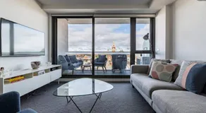 Light-Filled, Stylish Living in Diverse Hawthorn - Image 2