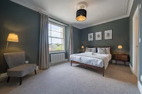 Premium Designer 4 Bedroom Home in Clifton - 3 Bathrooms & Cinema Room - Image 2