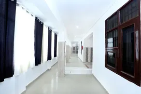 Hotel S2 Residency Near Railway Station Chandigarh - Image 4