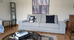 Hollybush House - Image 4