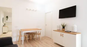 Apartamento NUEVO con encanto en SAGRADA FAMILIA - Image 2