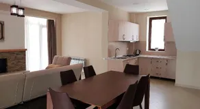 Crystal Town House - Image 3