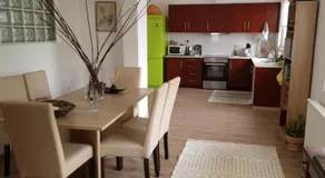 Anna's - Image 4