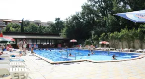 Sunny Varshava Hotel - Image 3