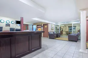 Ramada by Wyndham Lloydminster - Image 2