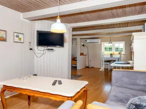 5 person holiday home in Karby-By Traum - Image 2