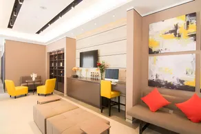 Home Inn Plus Shanghai Dishui Lake Park Harbor Xintiandi - Image 2