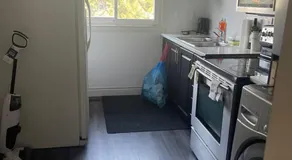 Mo's Place - Image 3