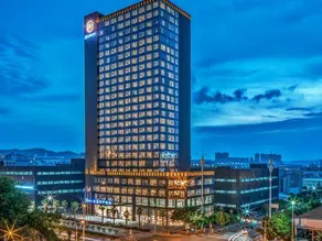 Aolan International Hotel - Image 5