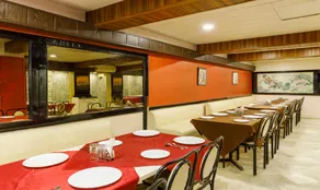 Hotel Crown - Image 2