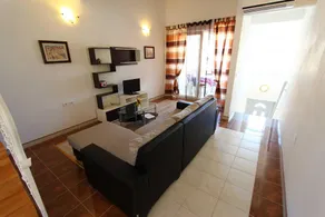 NEILY Three-Bedroom Apartment - Image 3