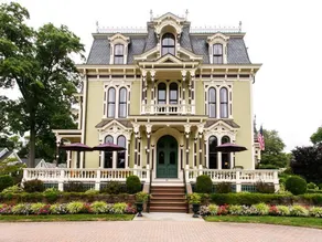 Silas W Robbins House - Image 1