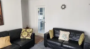 Cosy house for business travel and pleasure - Image 2